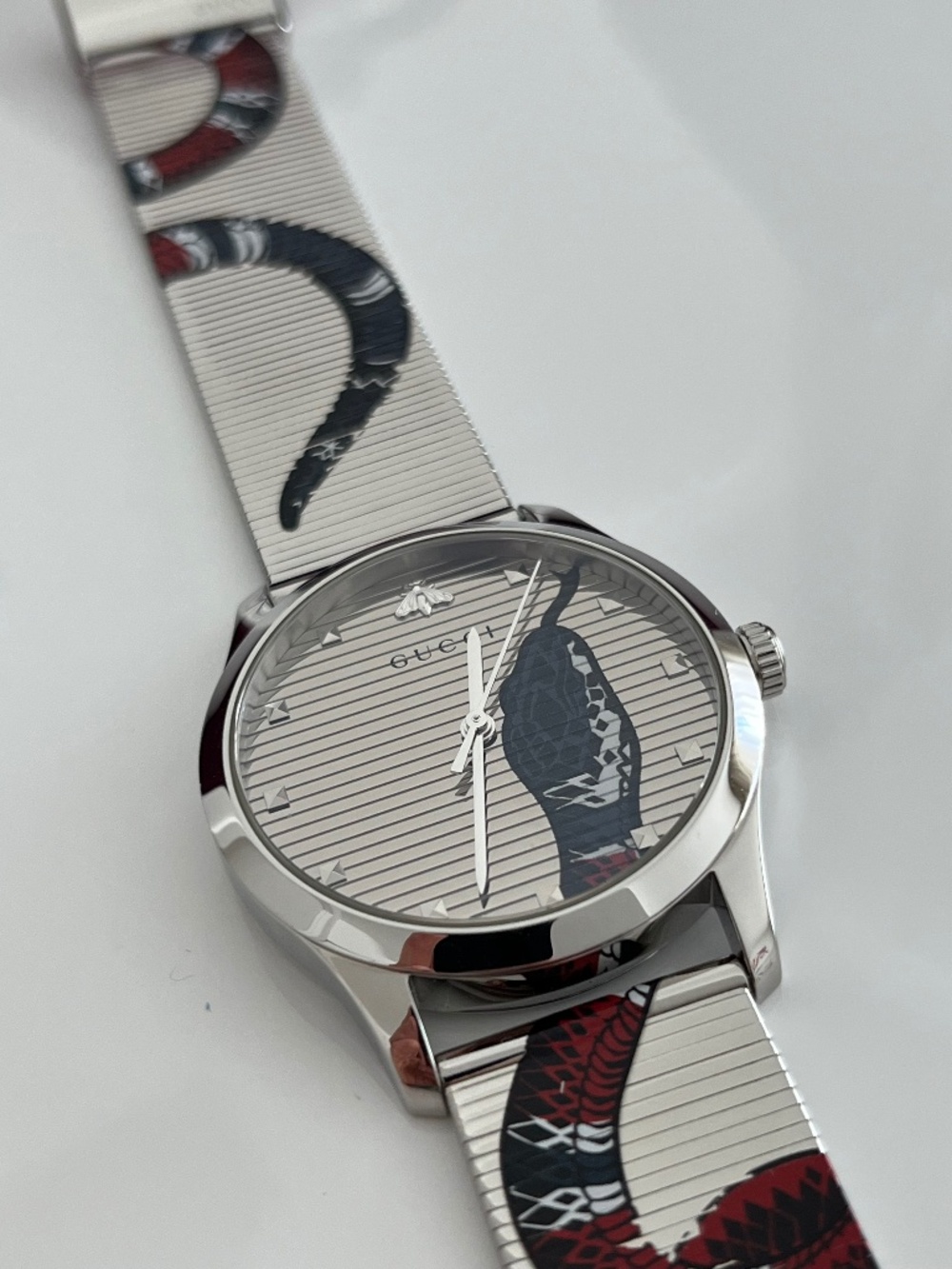 Gucci Men's Watch YA1264123 Steel Case Printed Snake Head Steel Mash Bracelet